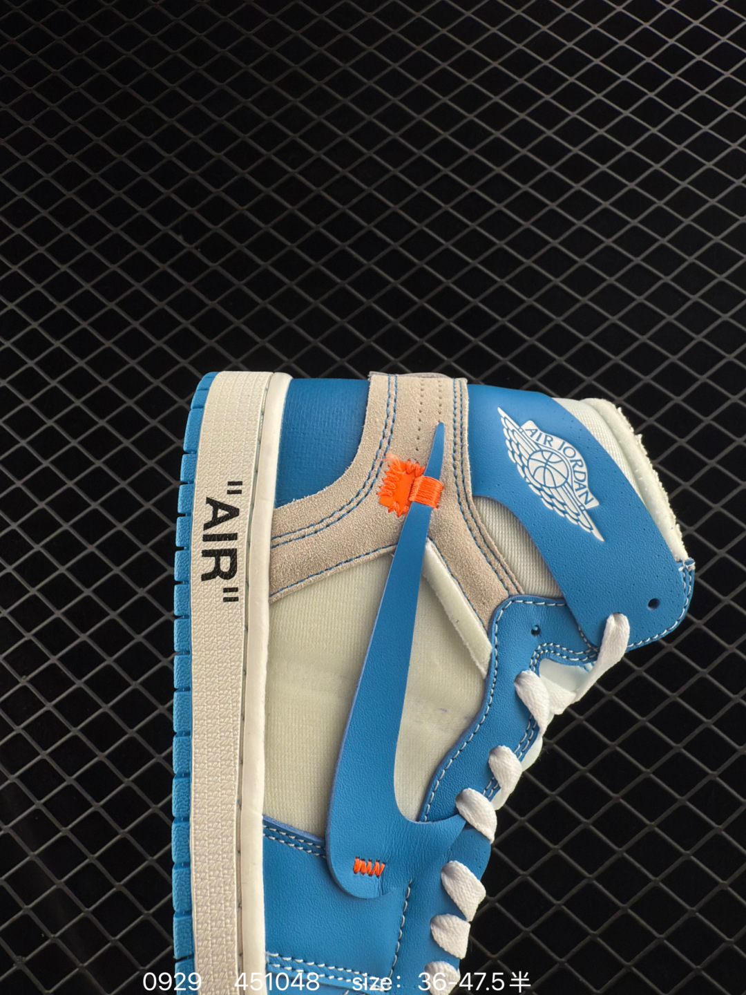 WHITE x Nike Air Jordan 1 Retro High OG “UNC”